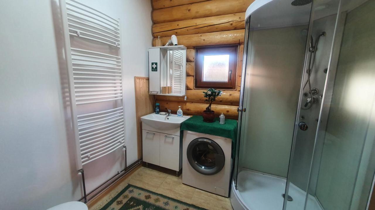 Cabana Alesia, Relaxare La Poalele Raraului Câmpulung Moldovenesc Esterno foto