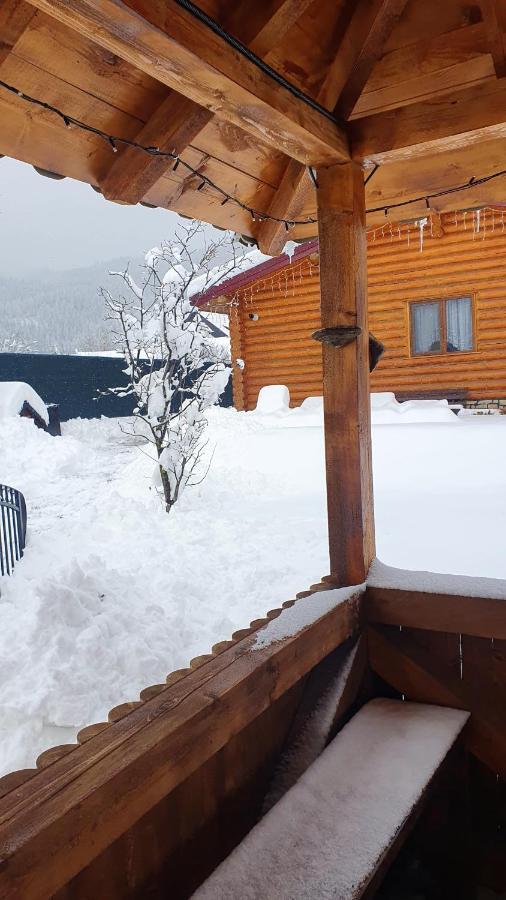 Cabana Alesia, Relaxare La Poalele Raraului Câmpulung Moldovenesc Esterno foto