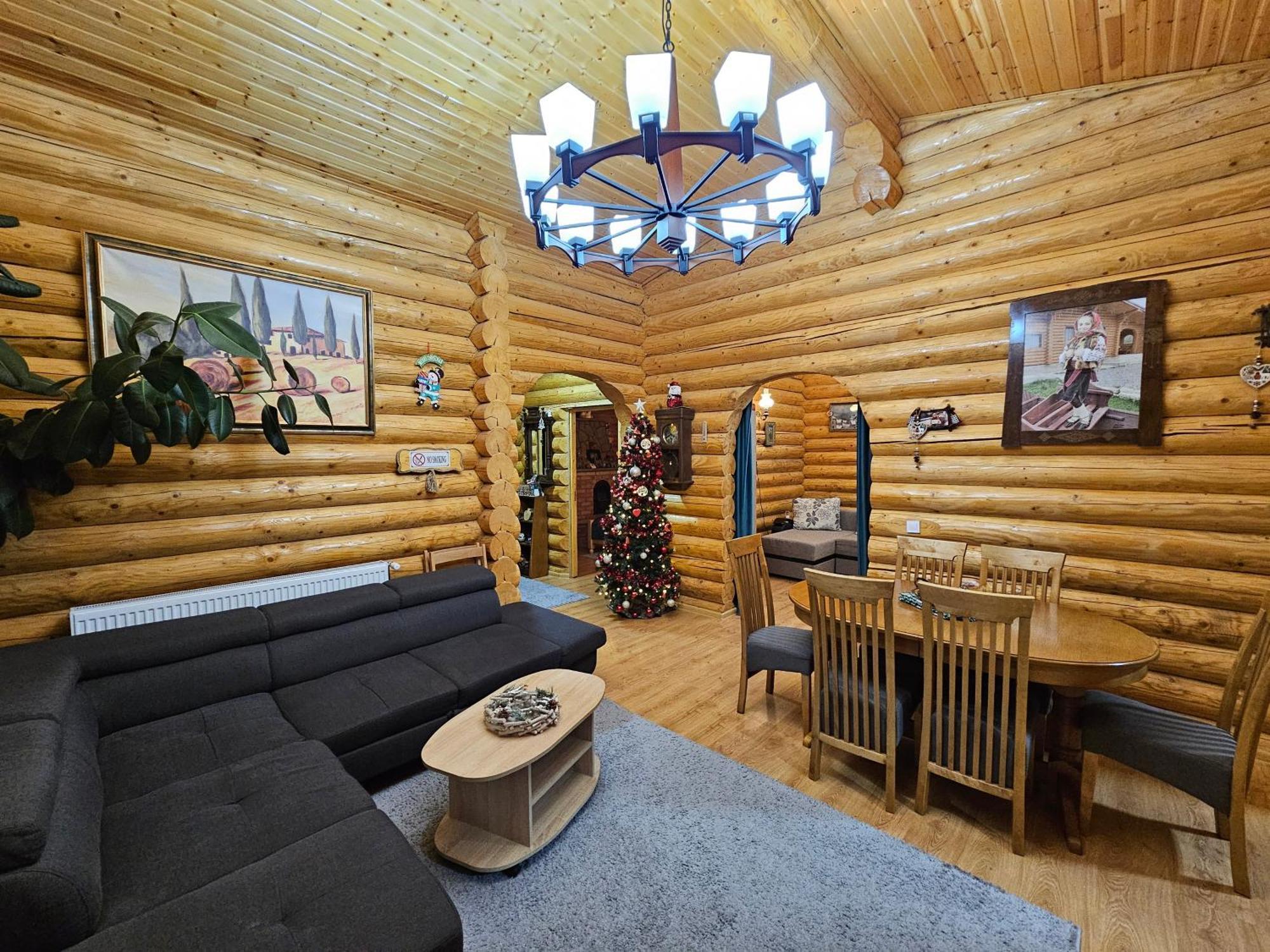 Cabana Alesia, Relaxare La Poalele Raraului Câmpulung Moldovenesc Esterno foto