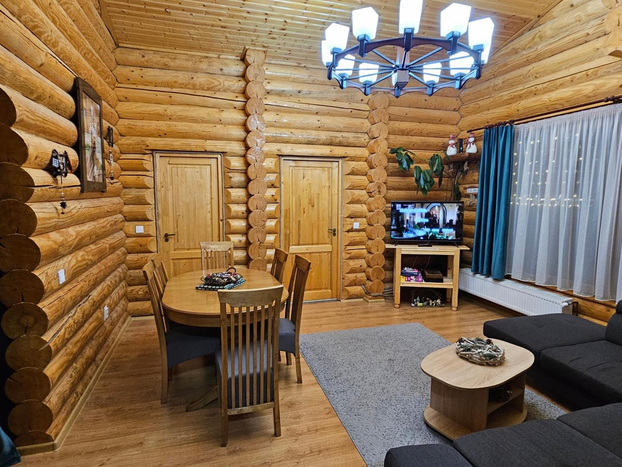 Cabana Alesia, Relaxare La Poalele Raraului Câmpulung Moldovenesc Esterno foto